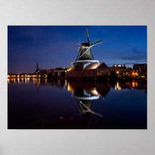 Poster Moinho de vento Leidschendam com reflexão à noit