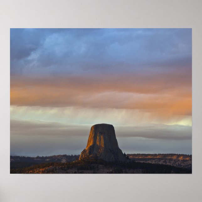 Póster Monumento Nacional Devils Tower, Tempestade ao Pôr (Frente)