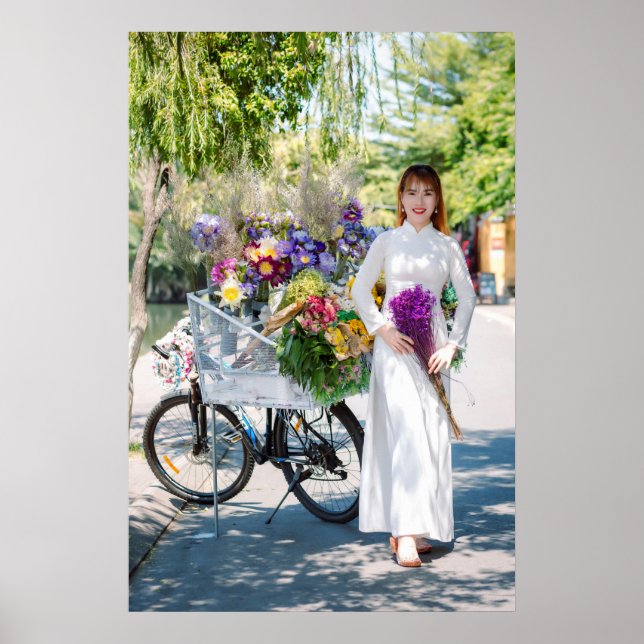 Poster Mulher Elegante com Bicicleta e Flores na Natureza (Frente)
