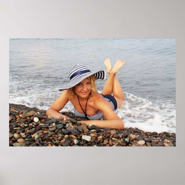 Poster Mulher loira na praia (Frente)