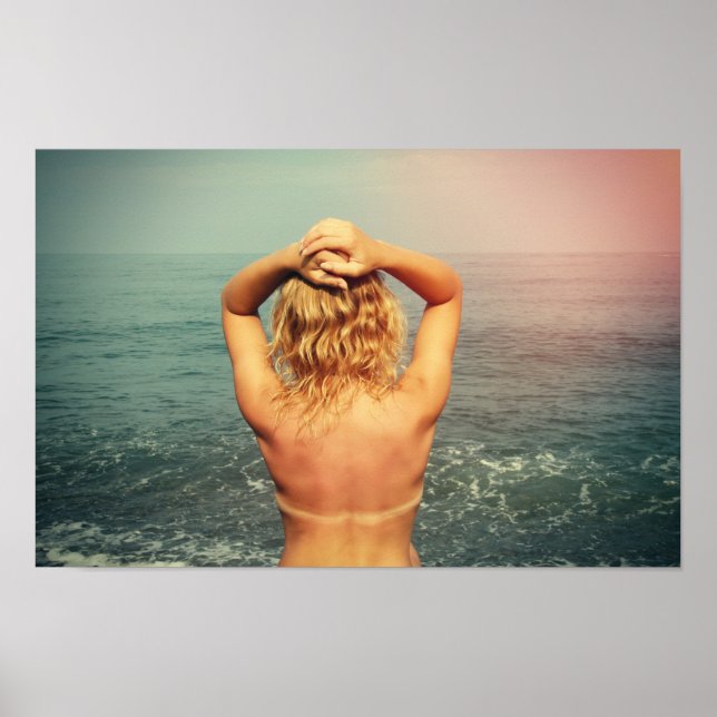 Poster Mulher loira na praia (Frente)