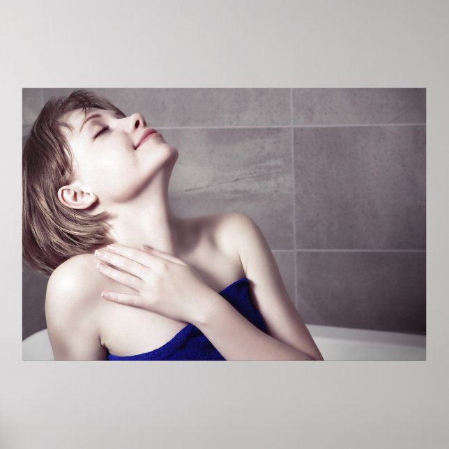 Poster Mulher no banheiro  (Frente)