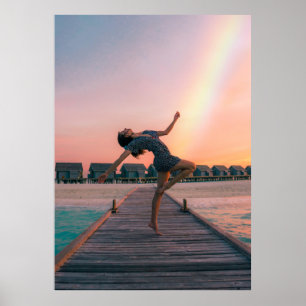 Poster Mulher parada no cais