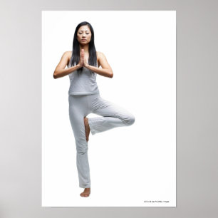 Póster Mulher que está na posição da ioga