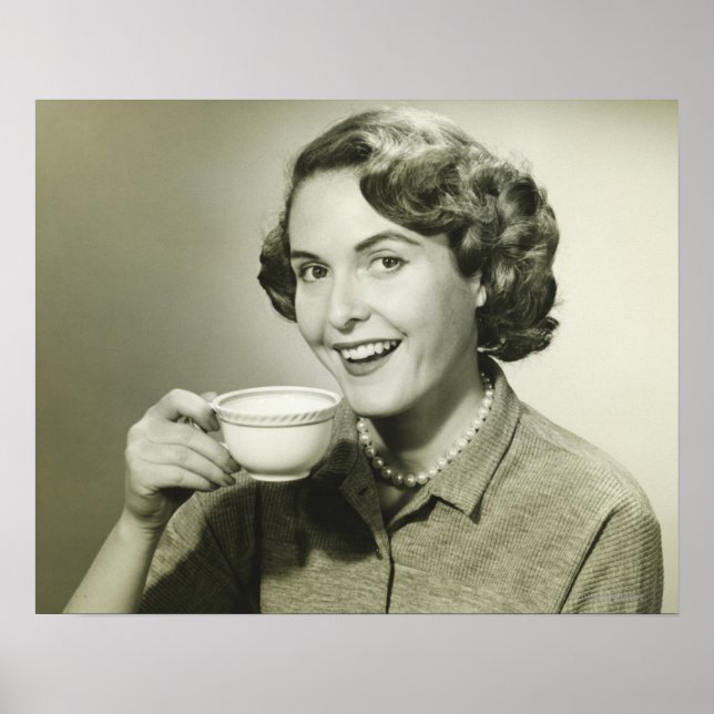 Póster Mulher Segurando Cups (Frente)