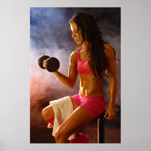 Póster Mulher suado bonita que elabora Dumbell