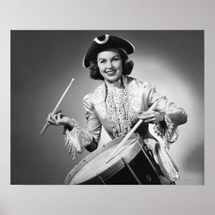 Póster Mulher vestida como o baterista do americano