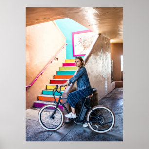 Poster Mulher vestindo jaqueta de denim azul e shorts