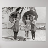 Mulheres na Praia, 1920. Foto Antiga