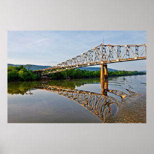 Póster Navegando sob uma ponte sobre o rio Tennessee