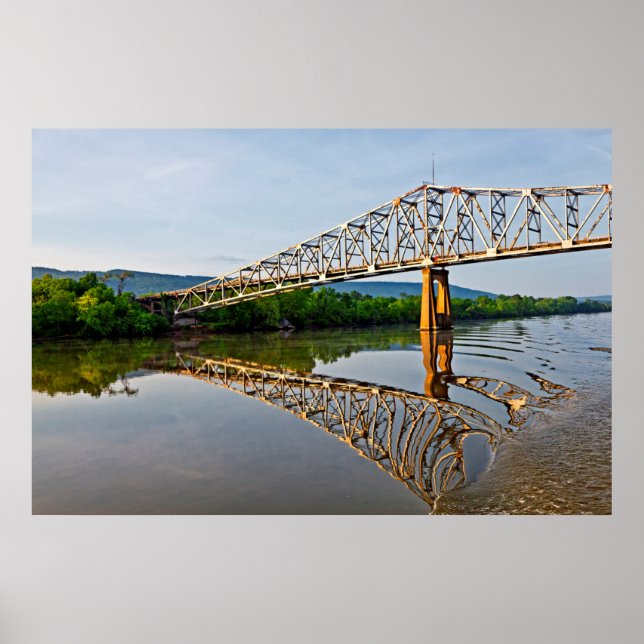 Póster Navegando sob uma ponte sobre o rio Tennessee (Frente)
