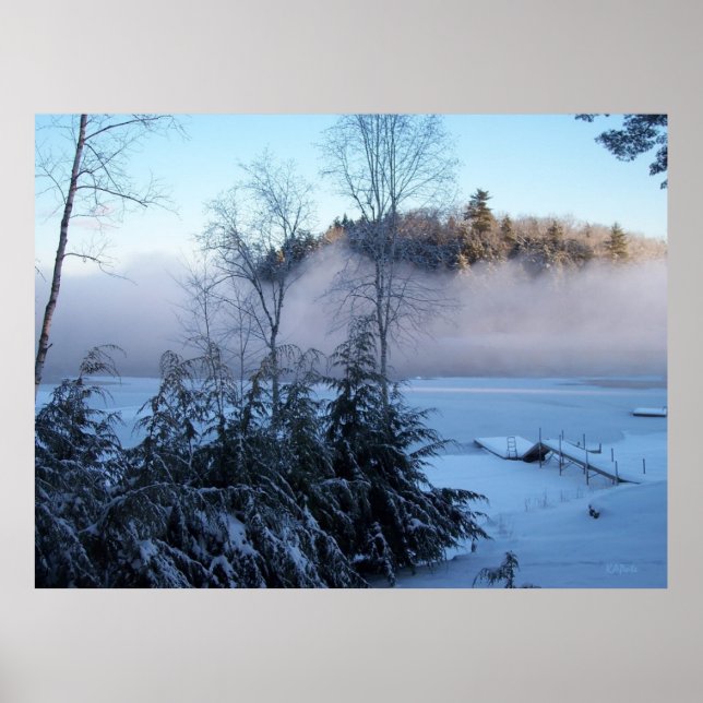 Poster Nevoeiro de inverno rolando no lago (Frente)