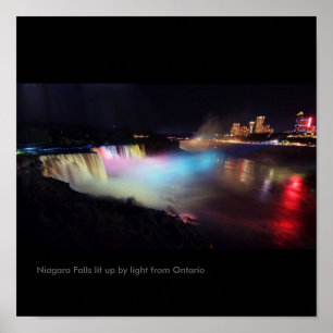 Póster Niagara Falls iluminou-se acima pela luz de