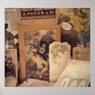 Poster Nostalgic Glamor: Retratos Russos Vintage.