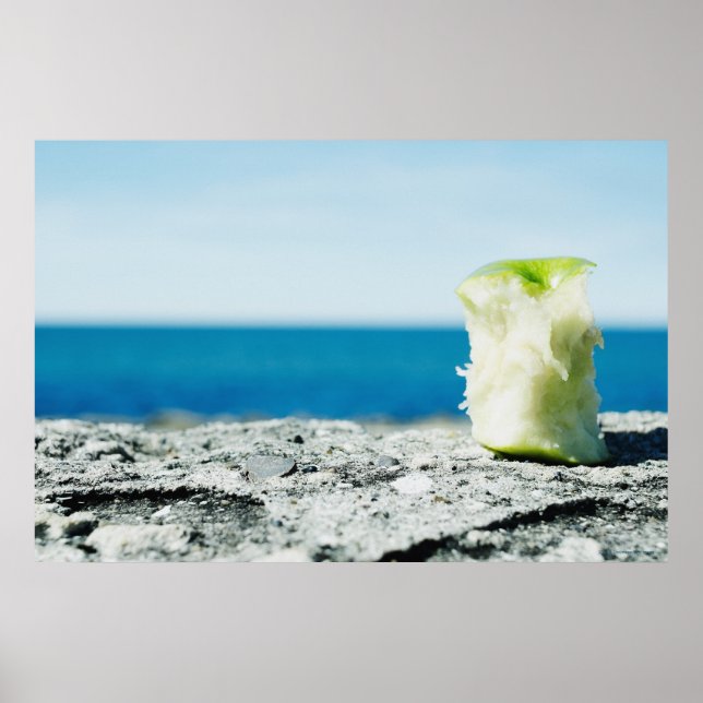 Póster Núcleo de maçã na terra (Frente)