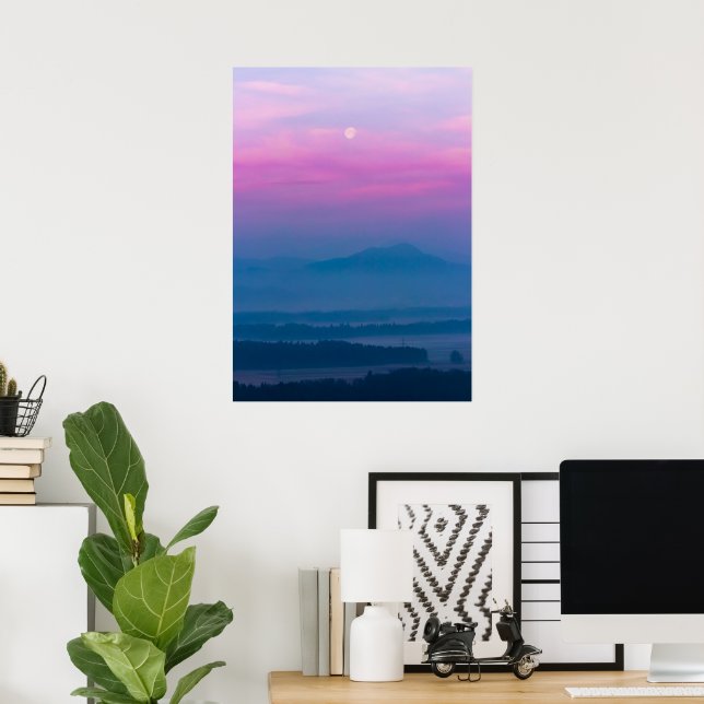 Poster Nuvens brilhantes e lua ao nascer do sol (Escritório em casa)