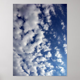 Póster Nuvens Puffy No Céu Azul
