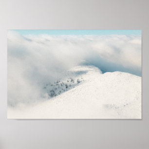 Poster Nuvens que se desfazem sobre as montanhas da flore