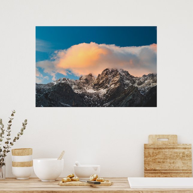 Poster Nuvens queimando sobre as montanhas (Cozinha)