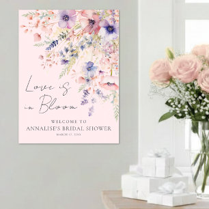 Poster O Amor Está em Flor Rosa Bege Floral Chá de Noiva
