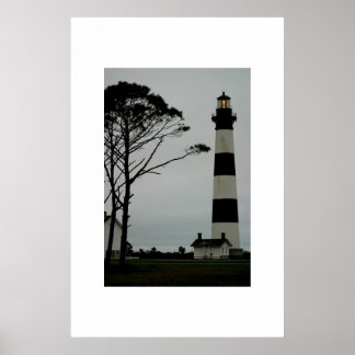 Póster O Farol da Ilha de Bodie no início da noite