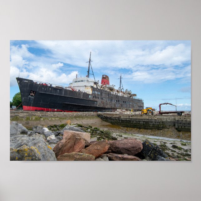 Poster O Navio Abandonado TSS Duke of Lancaster (Frente)