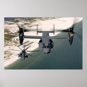 Poster O Osprey CV-22 e MH-53 pavimentam baixos aviões