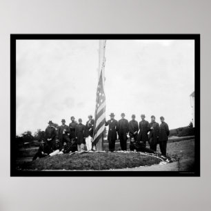 Póster Officers Lowering the Flag Near Georgetown 1865