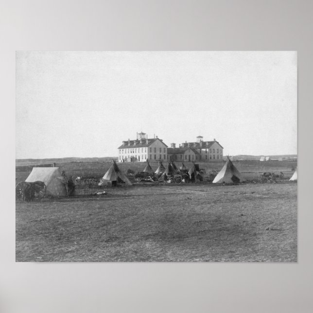 Póster Oglala Tipi em frente à Escola dos Índios dos Esta (Frente)
