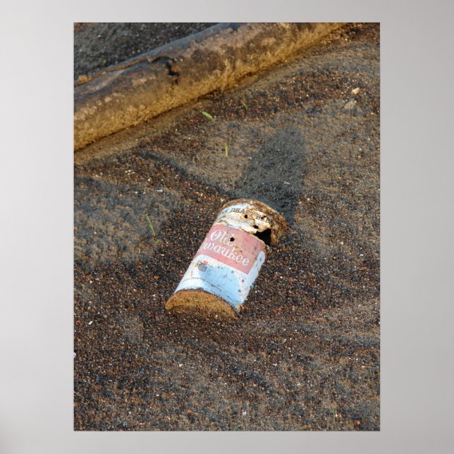 Póster Old Rusty Beer Can ao longo do rio Mississippi (Frente)