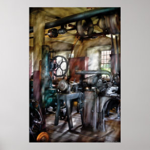 Póster Operador - muitas máquinas velhas