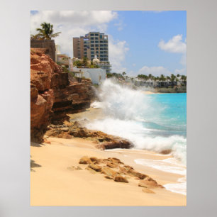 Póster Os mares quebram nos penhascos da praia de