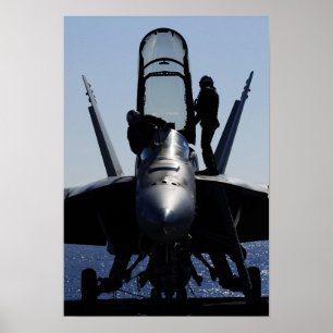 Póster Os pilotos conduzem uma inspeção do pre-vôo