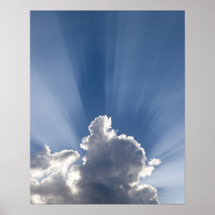 Póster Os raios de Deus ou crepuscular passam pela nuvem.