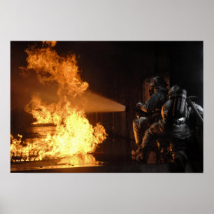 Póster Os sapadores-bombeiros extinguem um abeto simulado