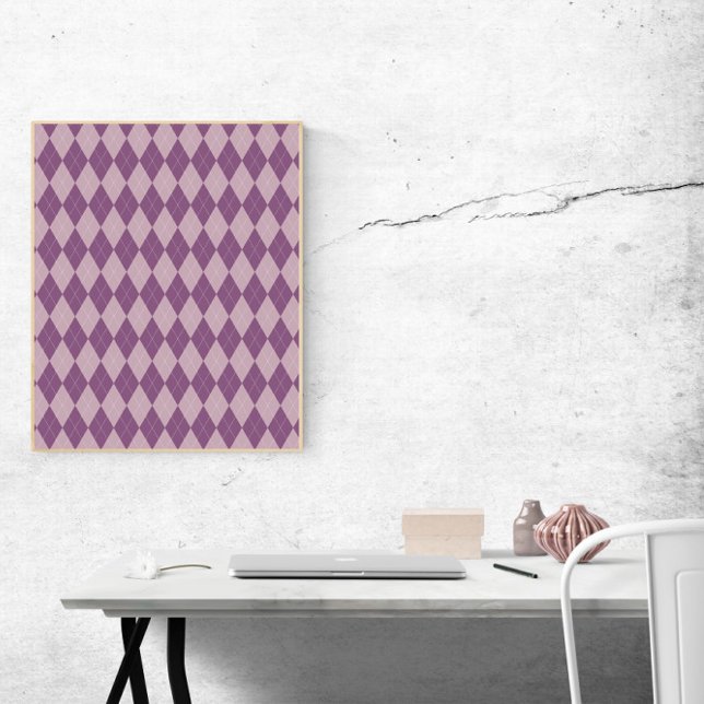 Poster Padrão de Argyle Roxo e Lavanda (A poster of a purple and lavender argyle pattern)