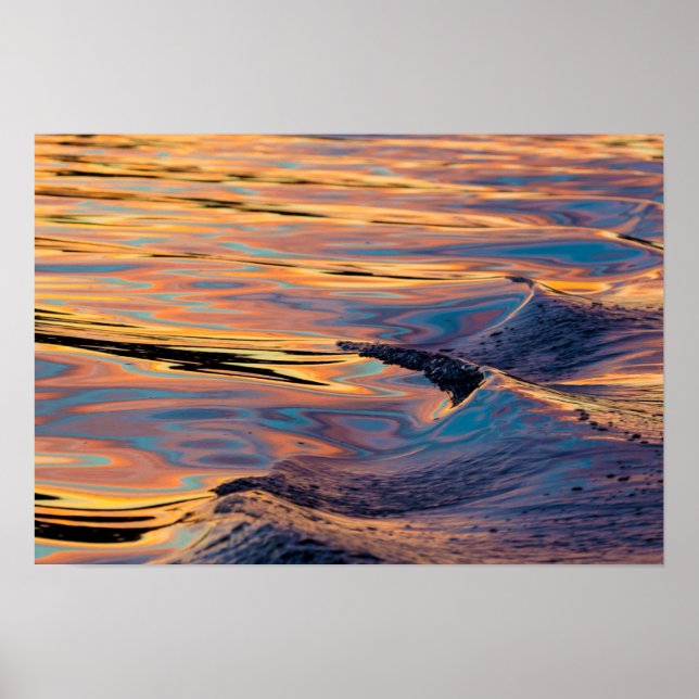 Poster Padrões de Pôr do Sol Refletidos na Esteira de um  (Frente)