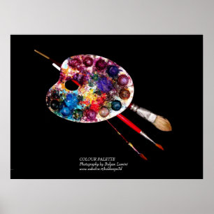 PÓSTER PALETA DE CORES DE ARTISTA E PINCEIS EM PRETO