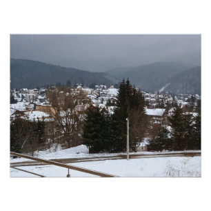 Póster Panorama da Aldeia de Inverno - Paisagem Rural Rom