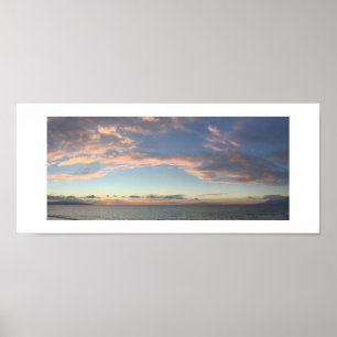 Poster panorâmico das nuvens Sunlit do por do sol