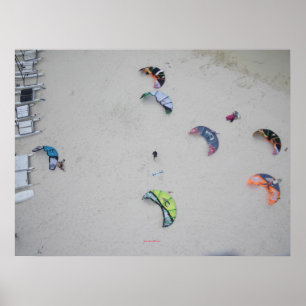 Póster Papagaios da elevação (kiteboard do kitesurf que