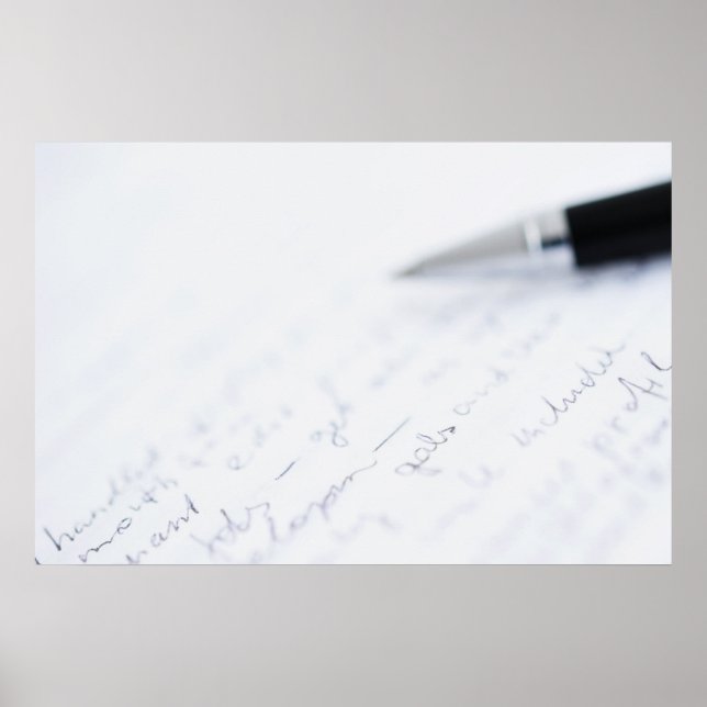 Poster papel branco com texto e uma caneta (Frente)