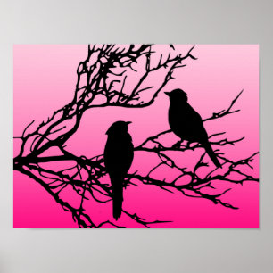 Póster Pássaros em um Galho, Preto Contra Rosa Aurora