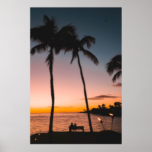 Poster People sitting on beach near sea