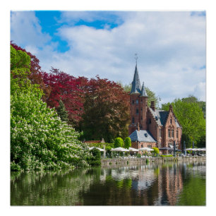 Póster Pequeno castelo perto do lago em Bruges, Bélgica