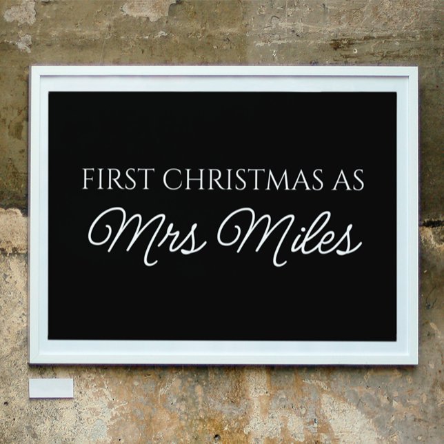 Póster Personalizado "Primeiro Natal como Sra." Apelido (Personalized 'First Christmas as a Mrs.' Surname Poster)
