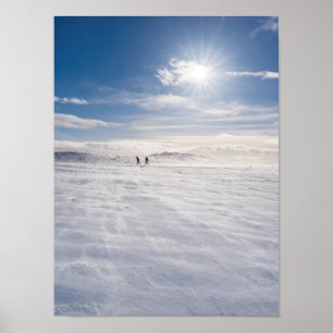 Poster Pessoas caminhando sobre a neve, Islândia