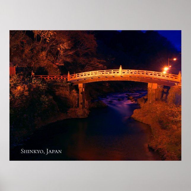 Poster Ponte Vermelha Sagrada acima de um rio Noturno no  (Frente)