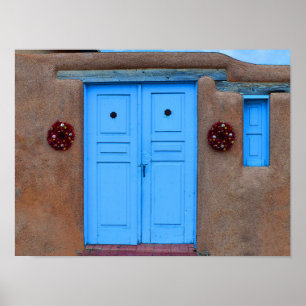 Póster Portas Azuis e Mortes Ristas no Taos Adobe
