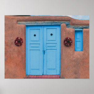 Póster Portas e grinaldas azuis de Rista, Taos Adobe